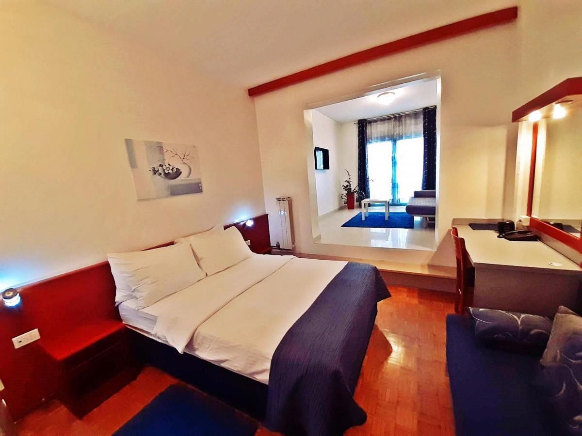 Rooms Vodisek - Depandansa Hotela Capris Capodistria Boutique Esterno foto